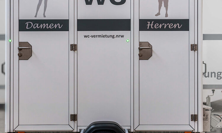 doppel-toilettenwagen-seitenansicht