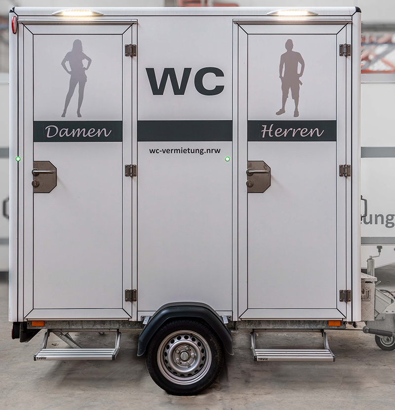 doppel-toilettenwagen-seitenansicht